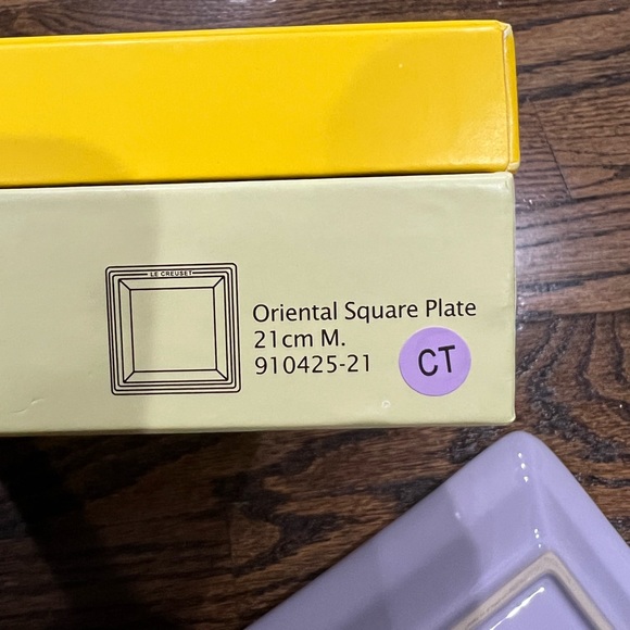 New Le Creuset Cattleya Medium Oriental Square Plate - Picture 4 of 5